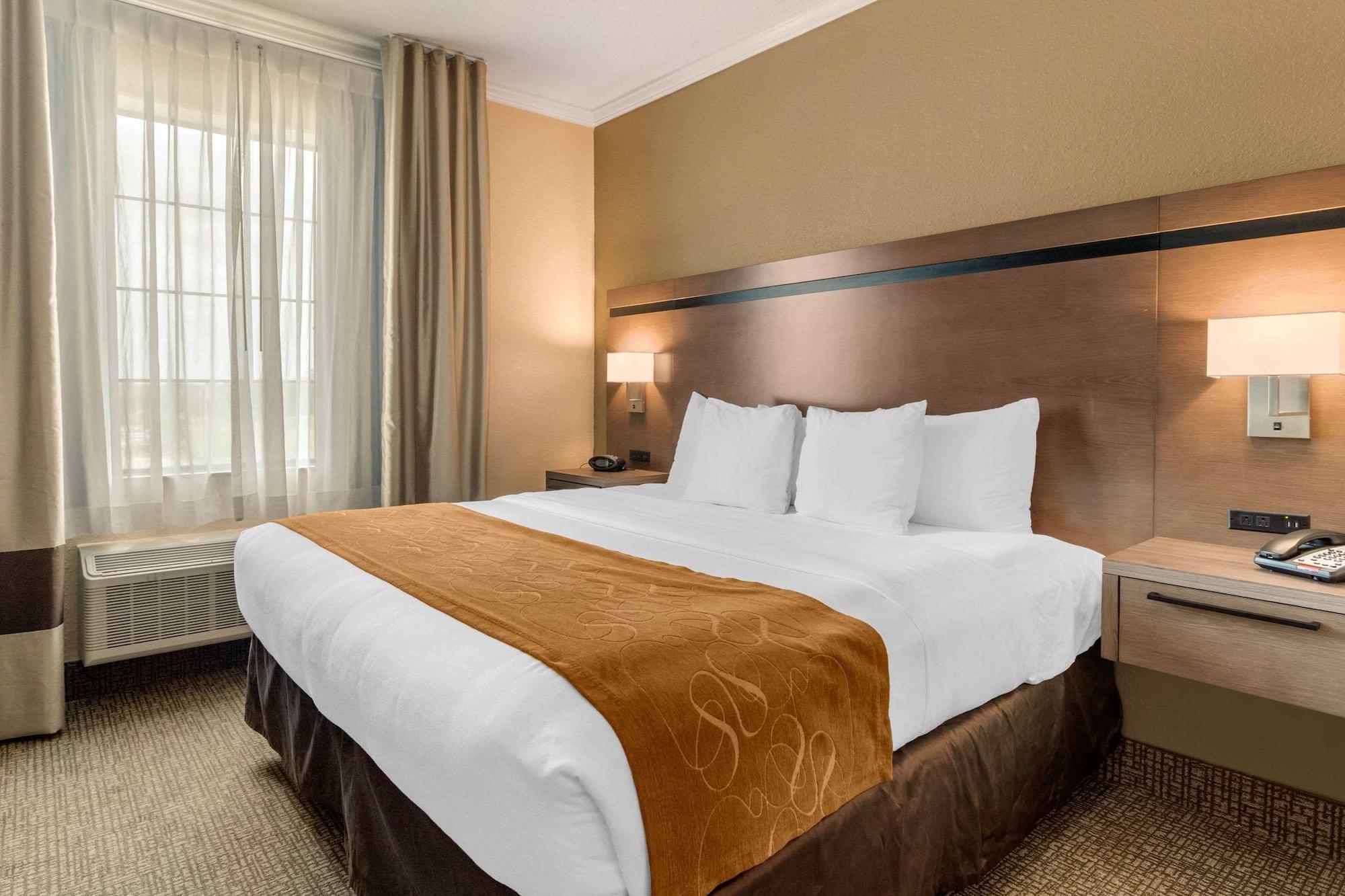 Comfort Suites Baytown I - 10 Екстер'єр фото